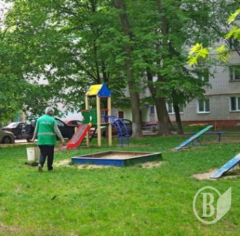 Про двірника Олену Мороз, Івасика-телесика і добрий ранок у Чернігові Про двірника Олену Мороз, Івасика-телесика і добрий ранок у Чернігові